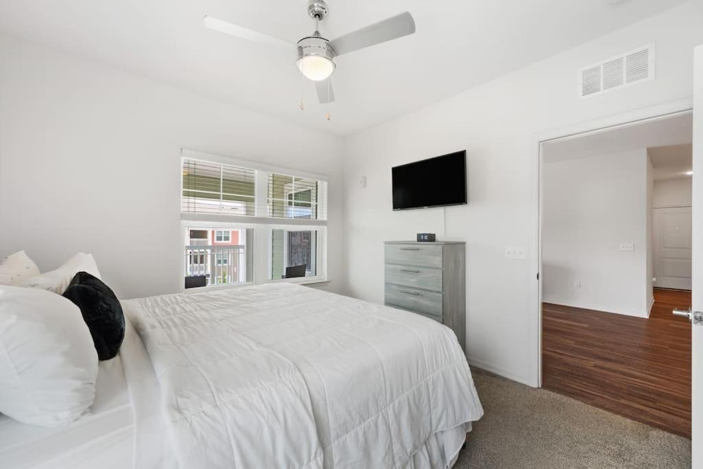 Lavish 2Br Apartment In Tampa Exterior photo